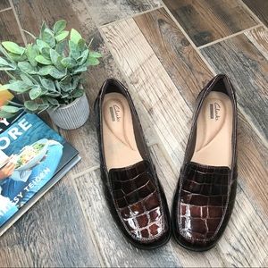 Clarks • Brown Size 8 Shoes